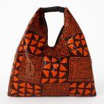 Boho-style oversized shoulder bag. - Image 2